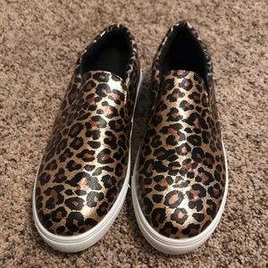 Women’s leopard print sneakers